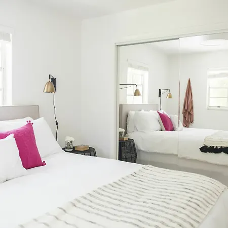 Vibrant 2Br In Miami River Inn By Sonder